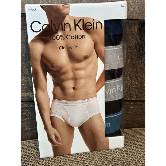 Calvin Klein Classic Fit Brief Black Men's Size Small 4 Pack New - Picture 1 of 4